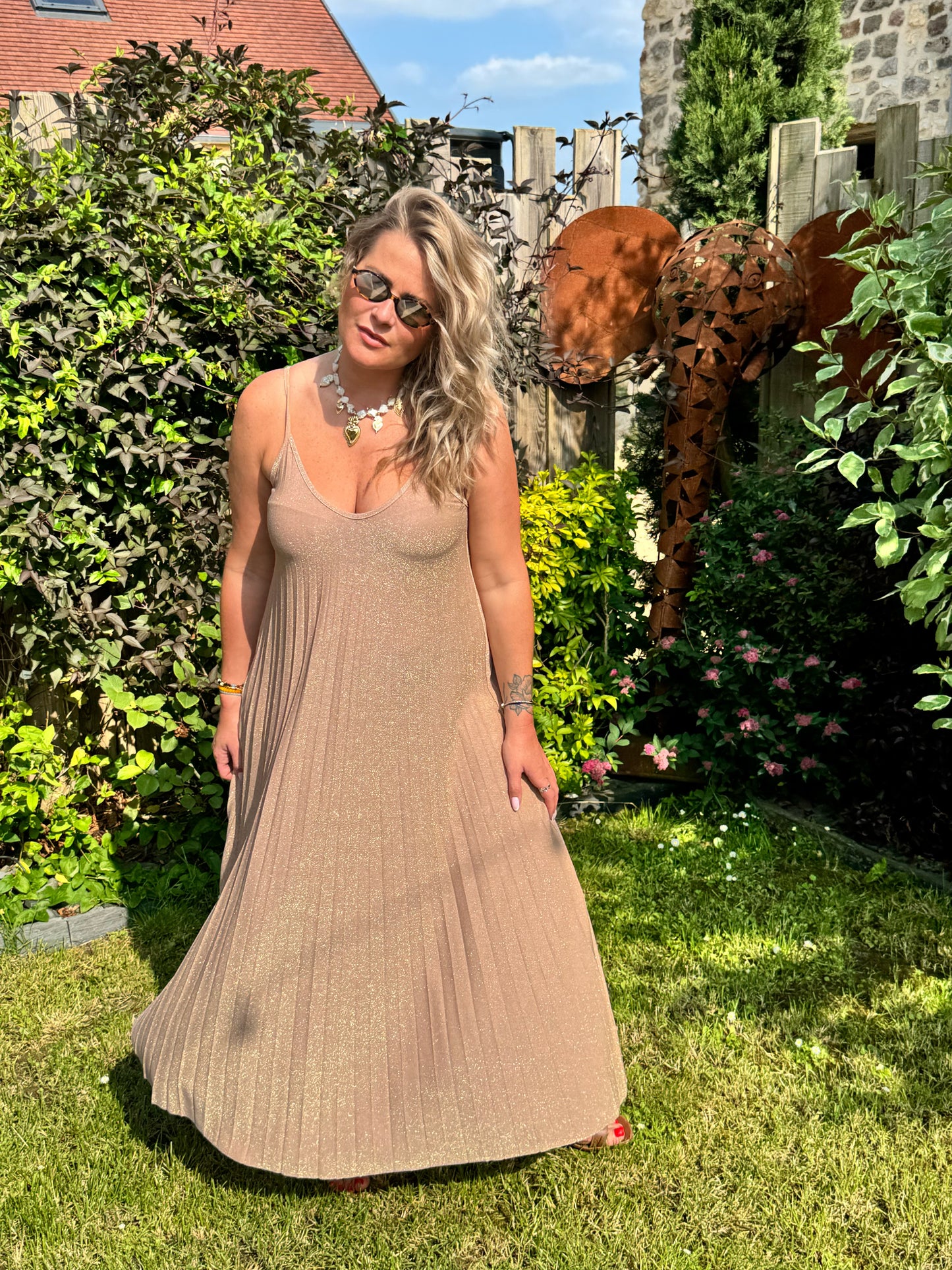 Robe Luna nude