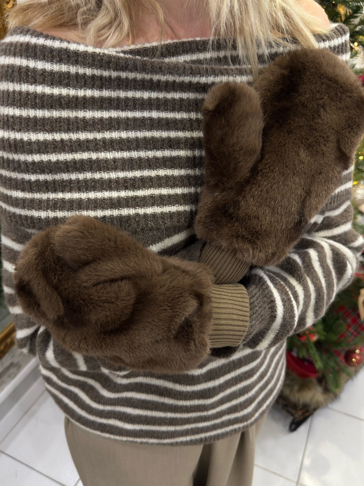 Mouffle en fourrure - taupe